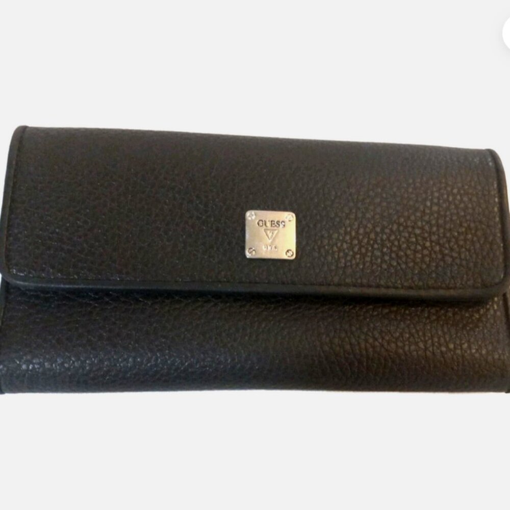 “Guess Black Wallet Sleek & Stylish Designer / Signature Branding” womans